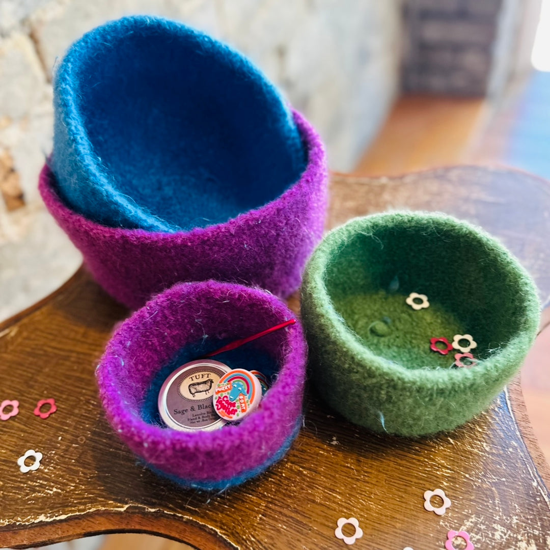 Urth Wooldforf Felted Nesting Bowls Kit