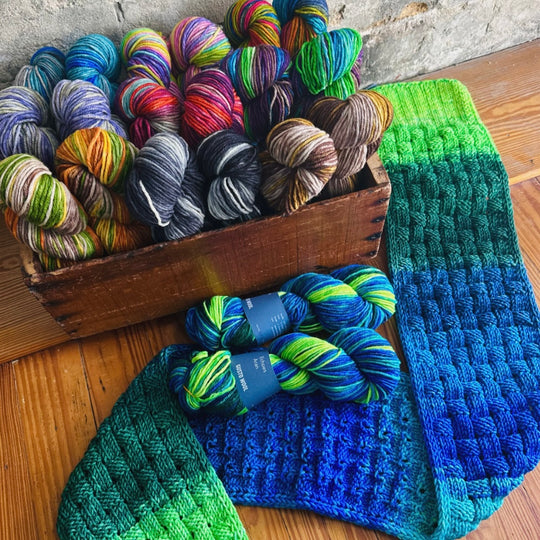 Urth Yarns Attabi Scarf Kit