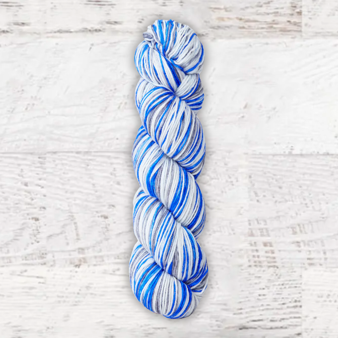 #color_blue-and-white
