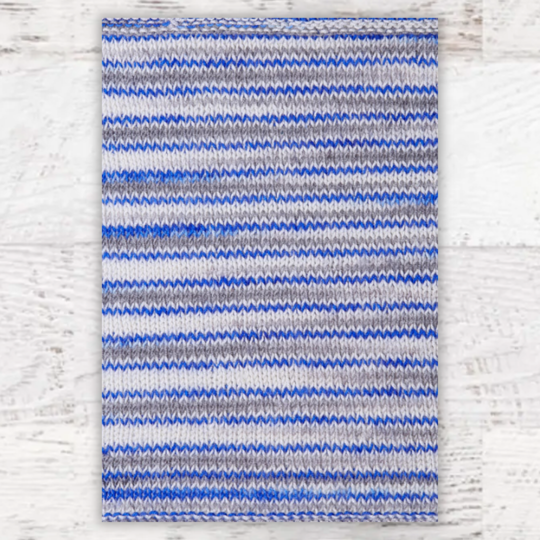 #color_blue-and-white