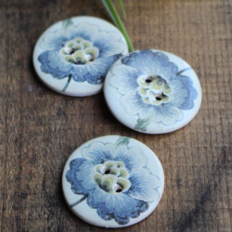 #color_ceramic-pincushion-flower