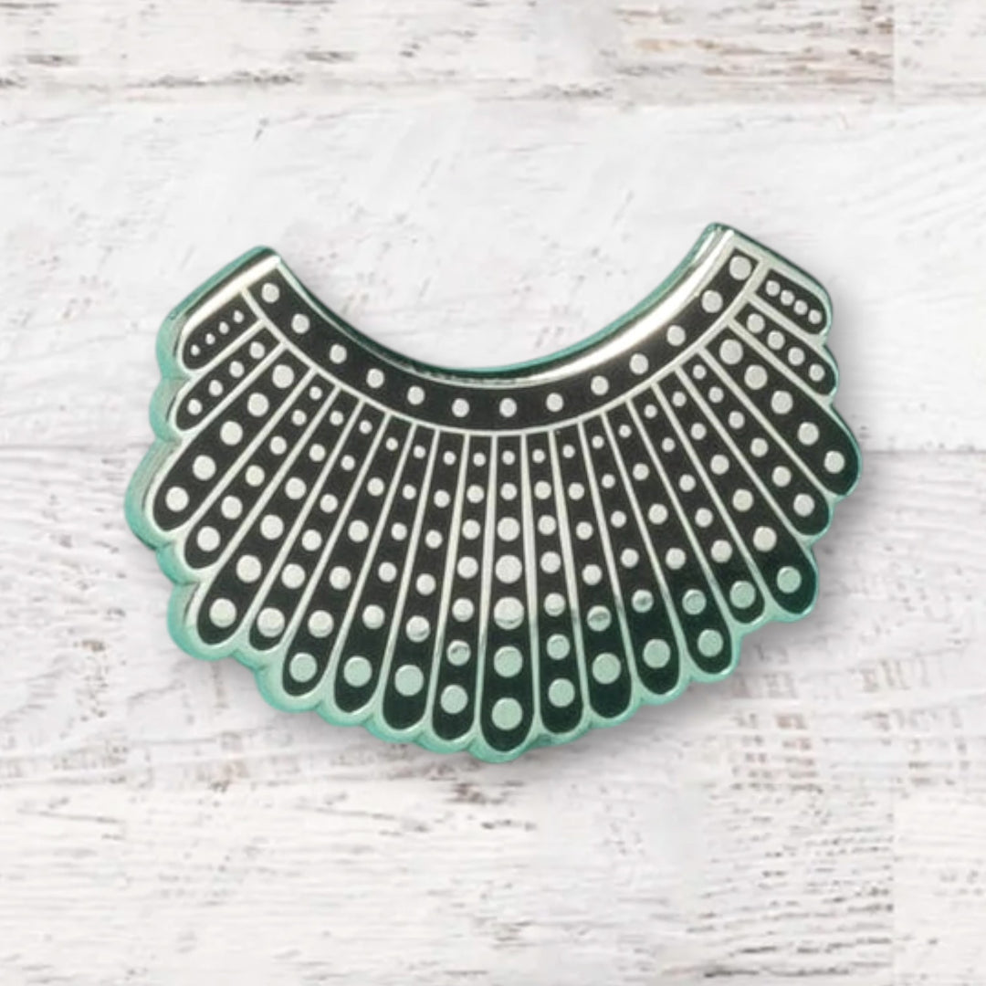 #color_dissent-collar