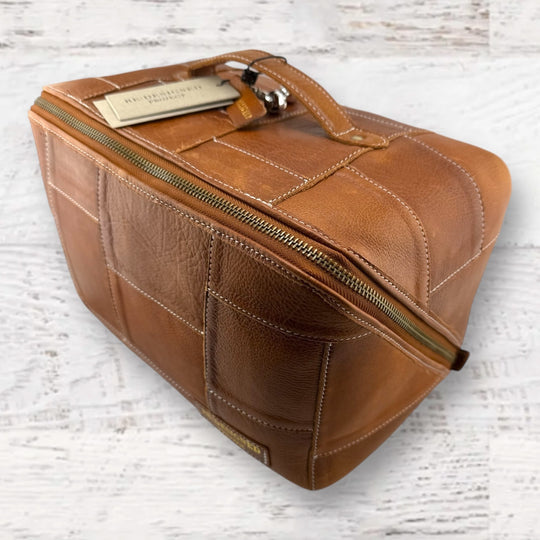 #color_no-10-torn-and-cut