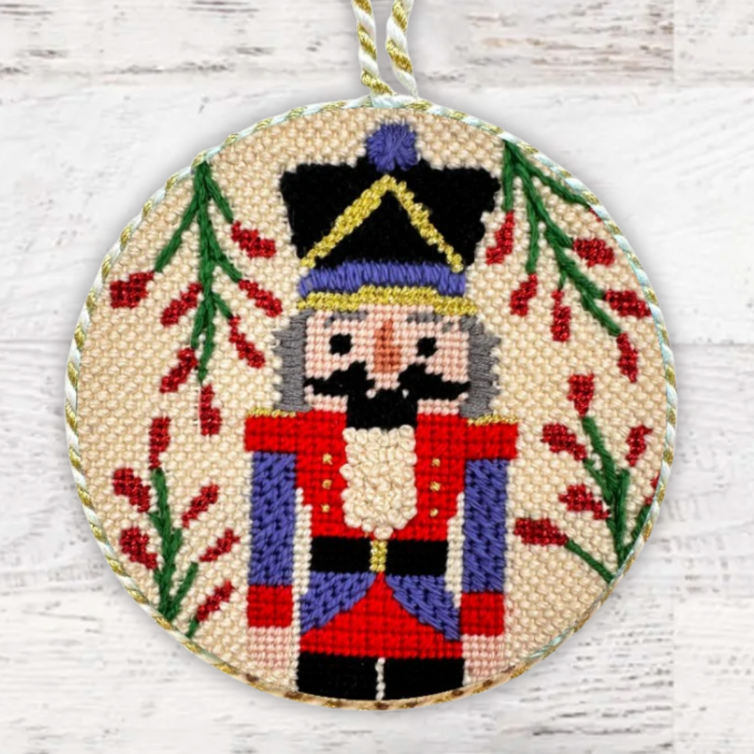 #color_nutcracker-soldier