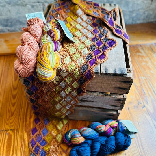 Urth Yarns Pukis Scarf Kit