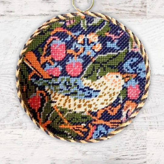 #color_strawberry-thief-ornament