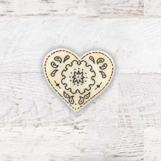 #color_white-paisley-heart